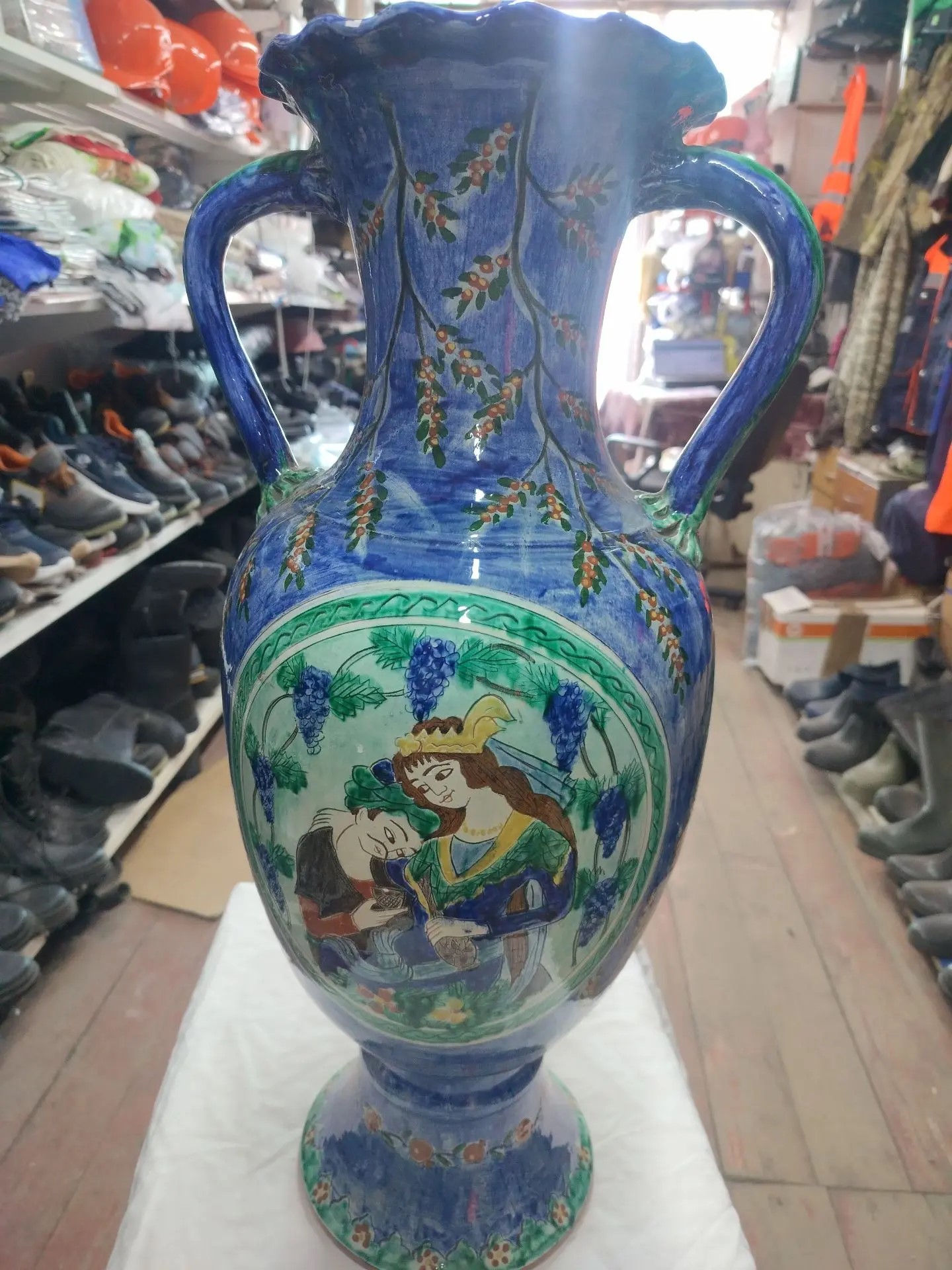 старинный антикварний уаза